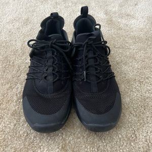 Nike Free Viritous Womens Running Trainers 725060-006 US9